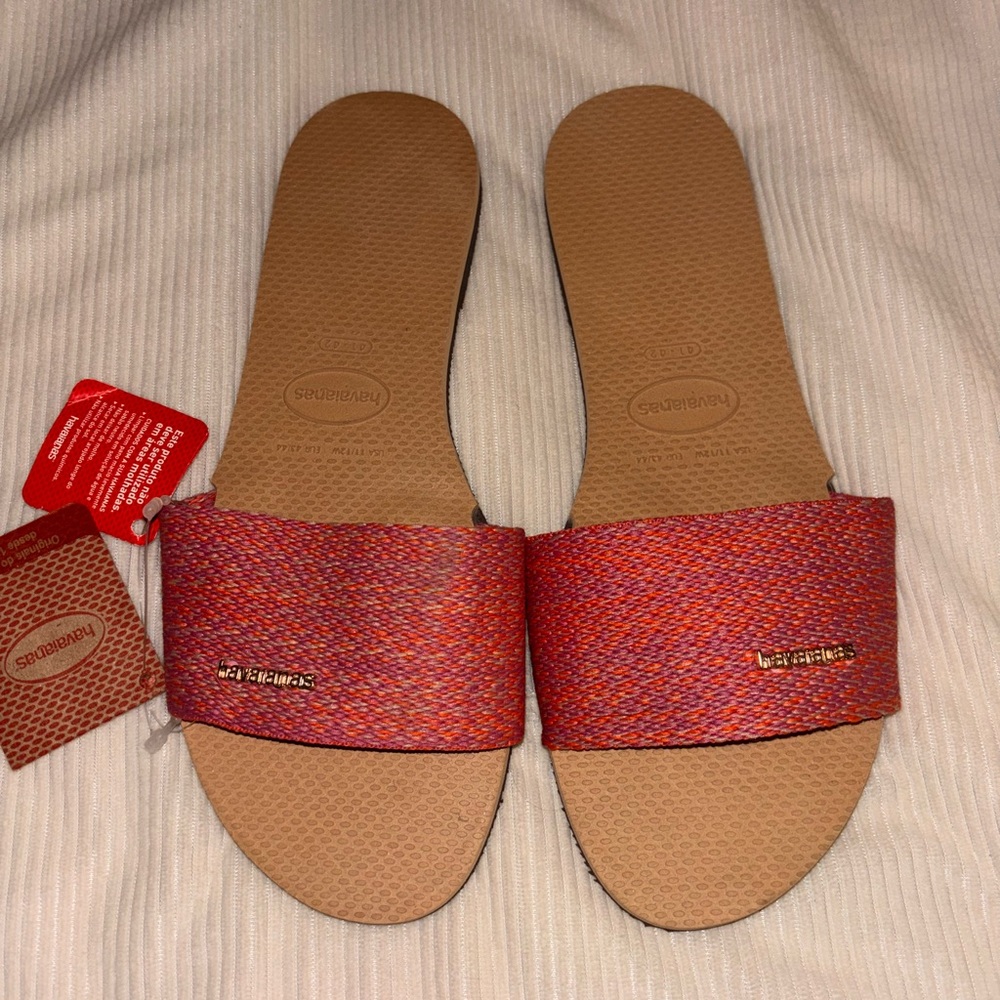 Havaianas sandals. New with tags.
